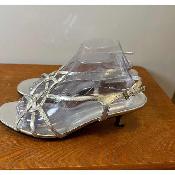 BL Boston Design Studio Women's Strappy Sandals Silver Sz 10 Sku 2825 - Picture 1 of 14